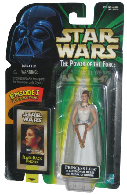Star Wars Princess Leia Ceremonial Dress w/ Medal of Honor Kenner Figure