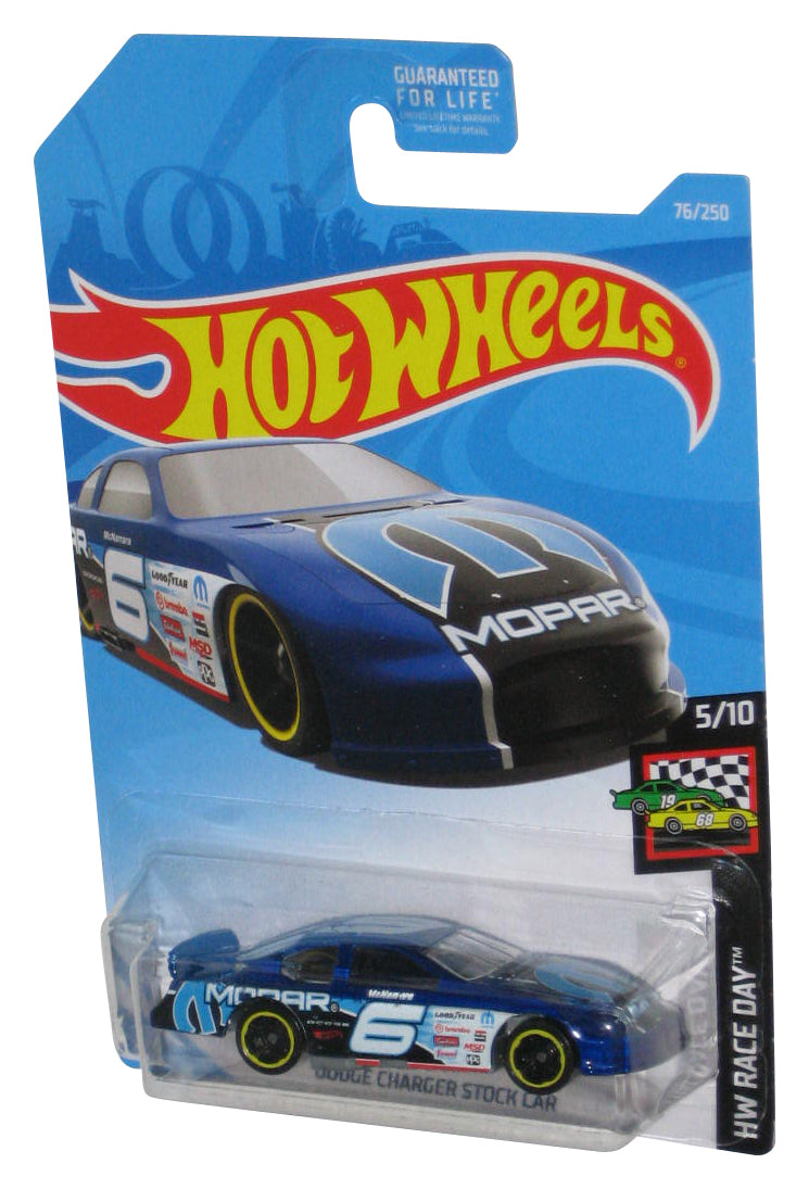 Hot Wheels (2017) Dodge Charger Stock HW Race Day 5/10 Toy Car 76/250