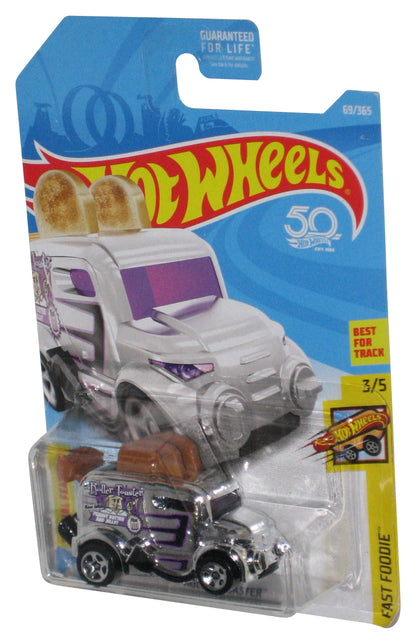 Hot Wheels Fast Foodie #3/5 (2017) Silver Roller Toaster Toy Car 69/365