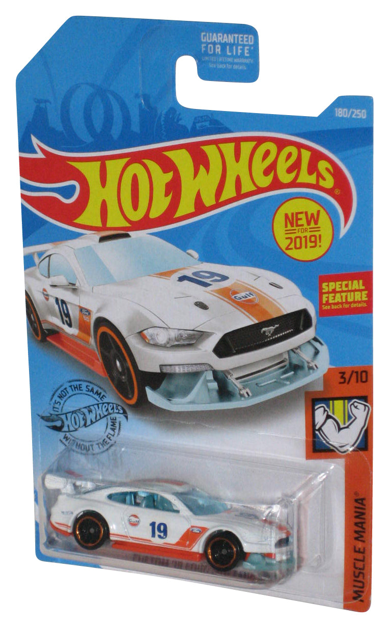 Hot Wheels Custom '18 Ford Mustang GT (2019) Muscle Mania 3/10 White Toy Car 180/250