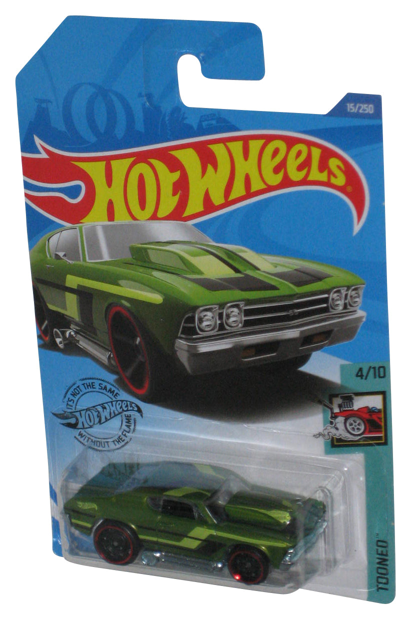 Hot Wheels Tooned 4/10 (2018) Green '69 Chevelle Toy Car 15/250
