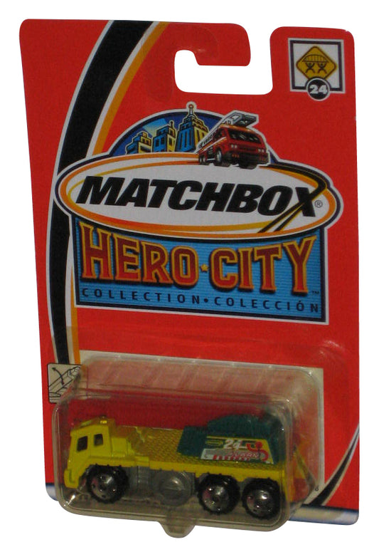 Matchbox Hero City Collection (2002) Yellow & Green Toy Car #24