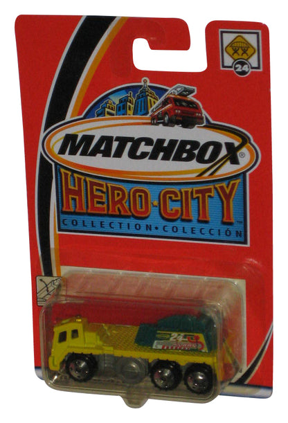 Matchbox Hero City Collection (2002) Yellow & Green Toy Car #24