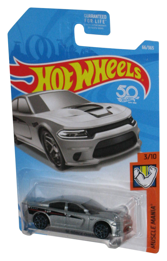 Hot Wheels Muscle Mania 3/10 (2017) Silver '15 Dodge Charger SRT Toy Car 66/365