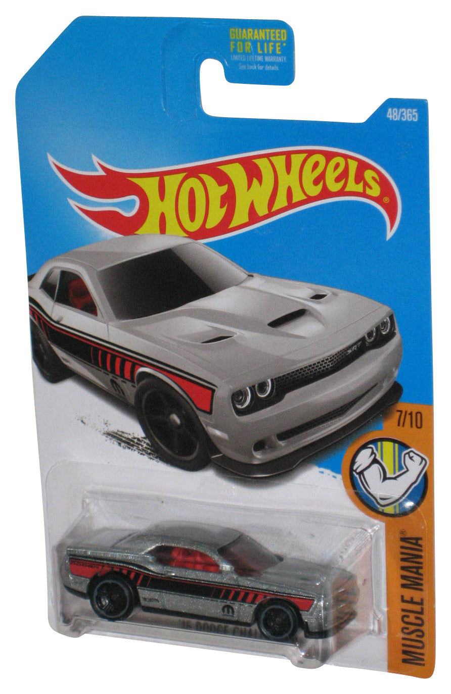Hot Wheels Muscle Mania 7/10 (2015) Silver '15 Dodge Challenger Car 48/365