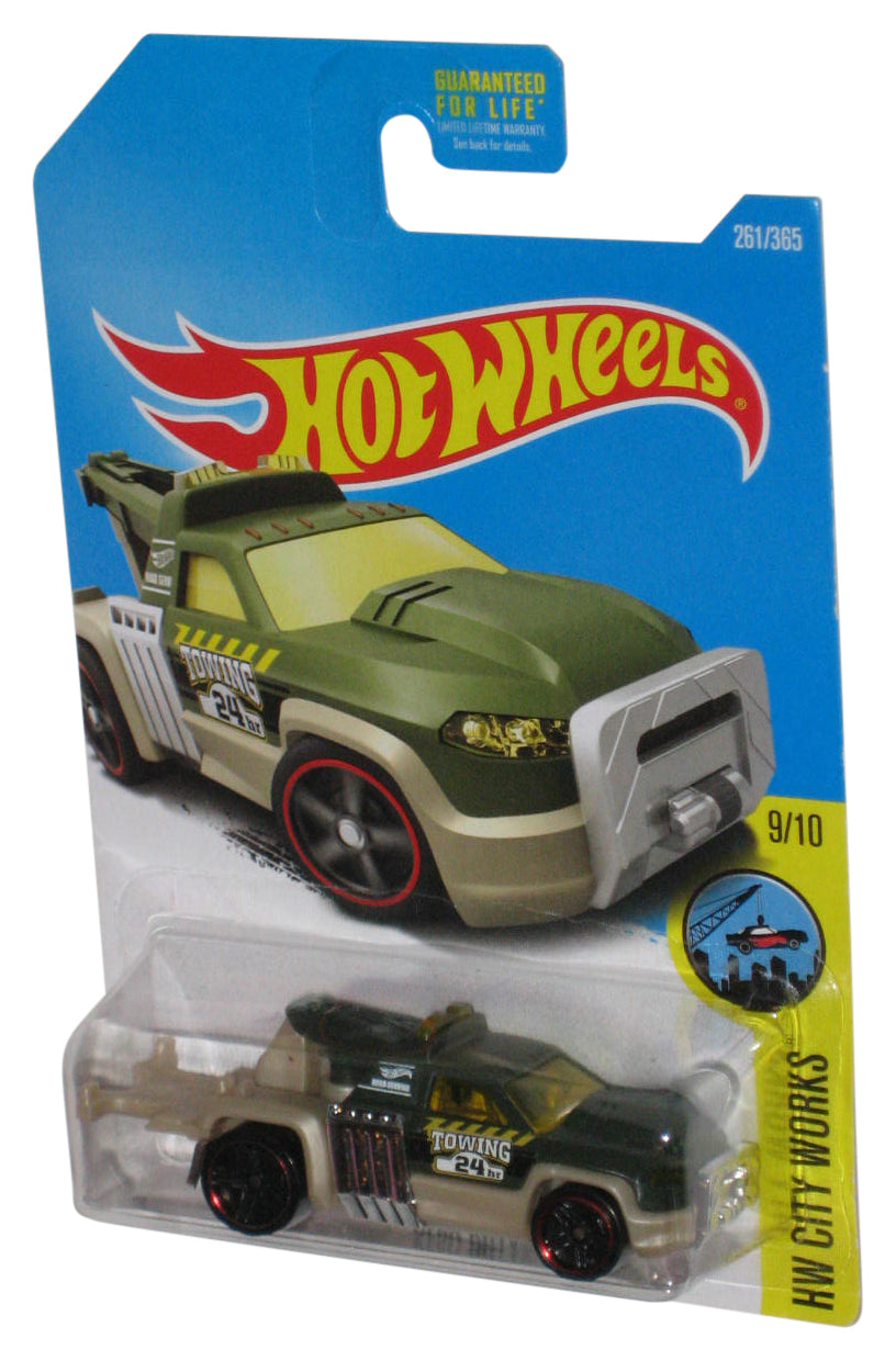 Hot Wheels HW City Works 9/10 (2015) Green Repo Duty Toy Car 261/365