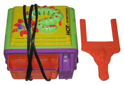 Creepy Crawlers Bug Maker (2012) Jakks Pacific Toy 48614 w/ Handly Only