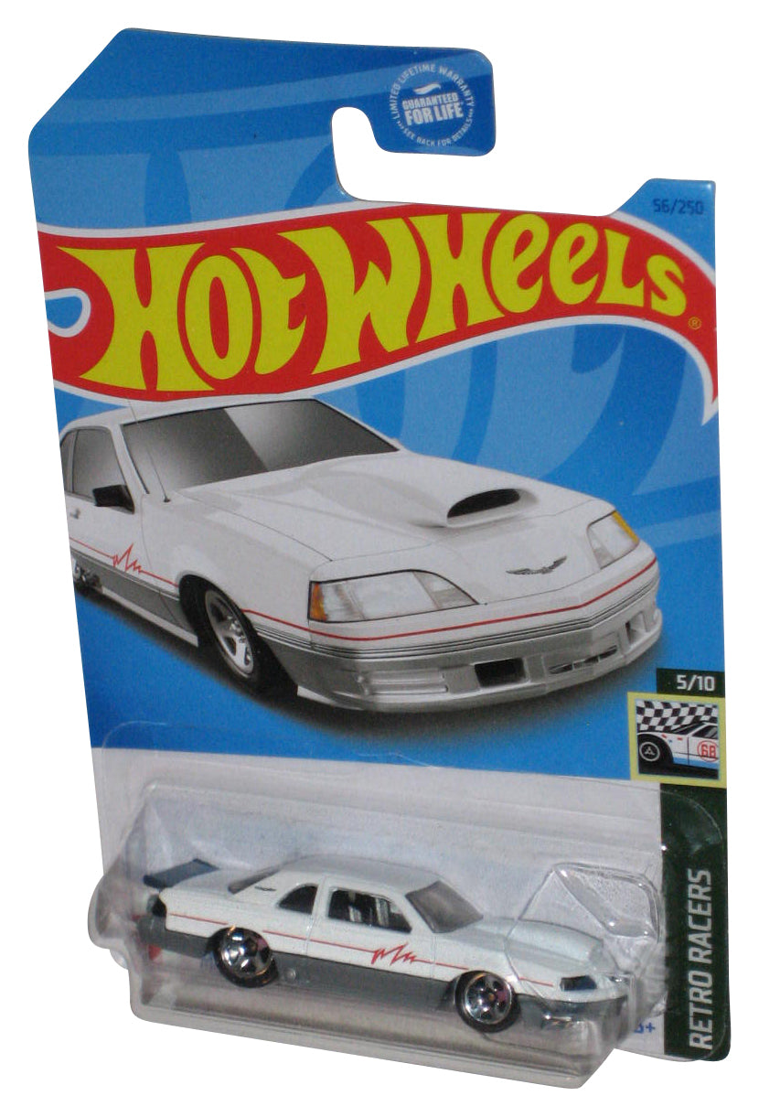 Hot Wheels Retro Racers 5/10 (2021) White Matt And Debbie Hay's 1988 Pro Street Thunderbird Car 56/250