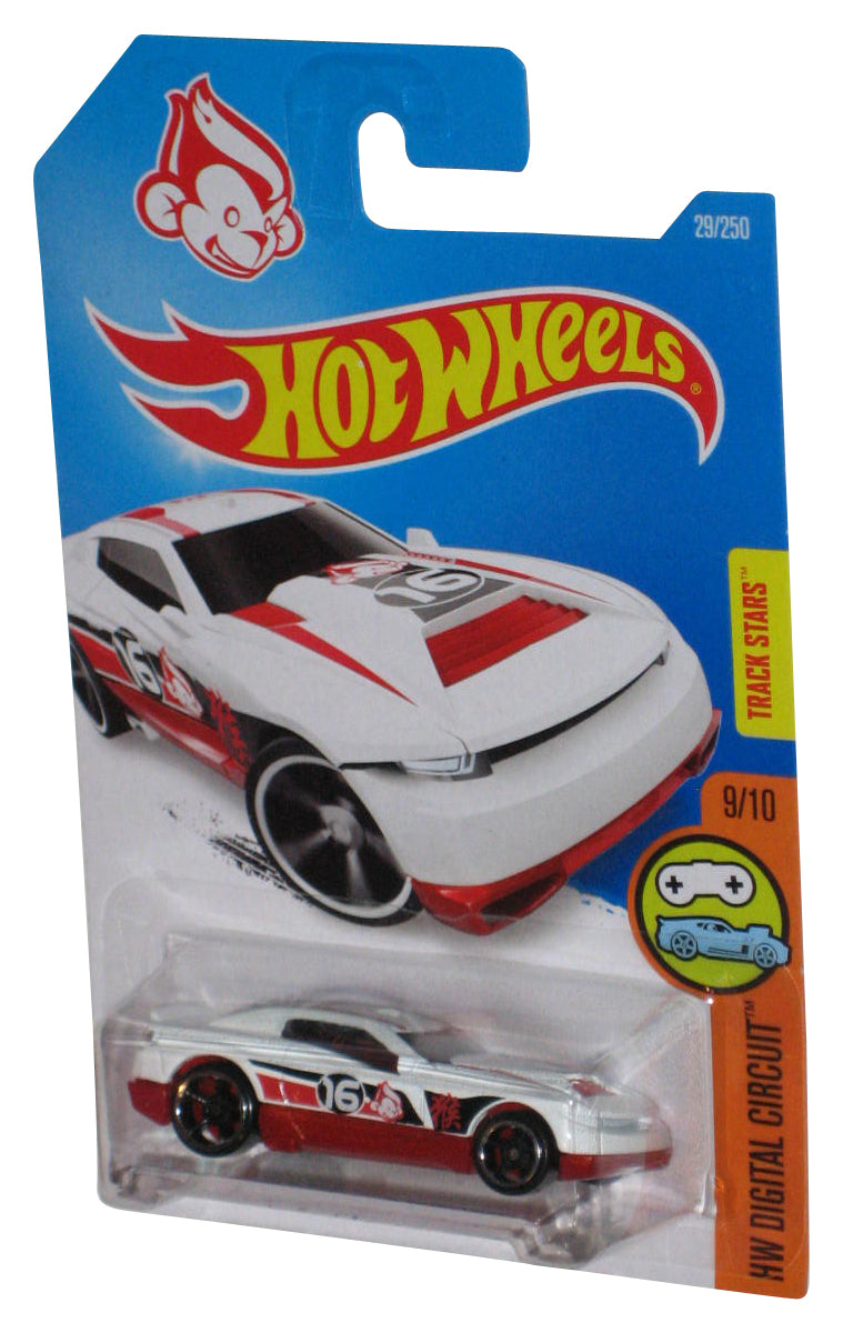 Hot Wheels HW Digital Circuit 9/10 (2015) White & Red D-Muscle Toy Car 29/250