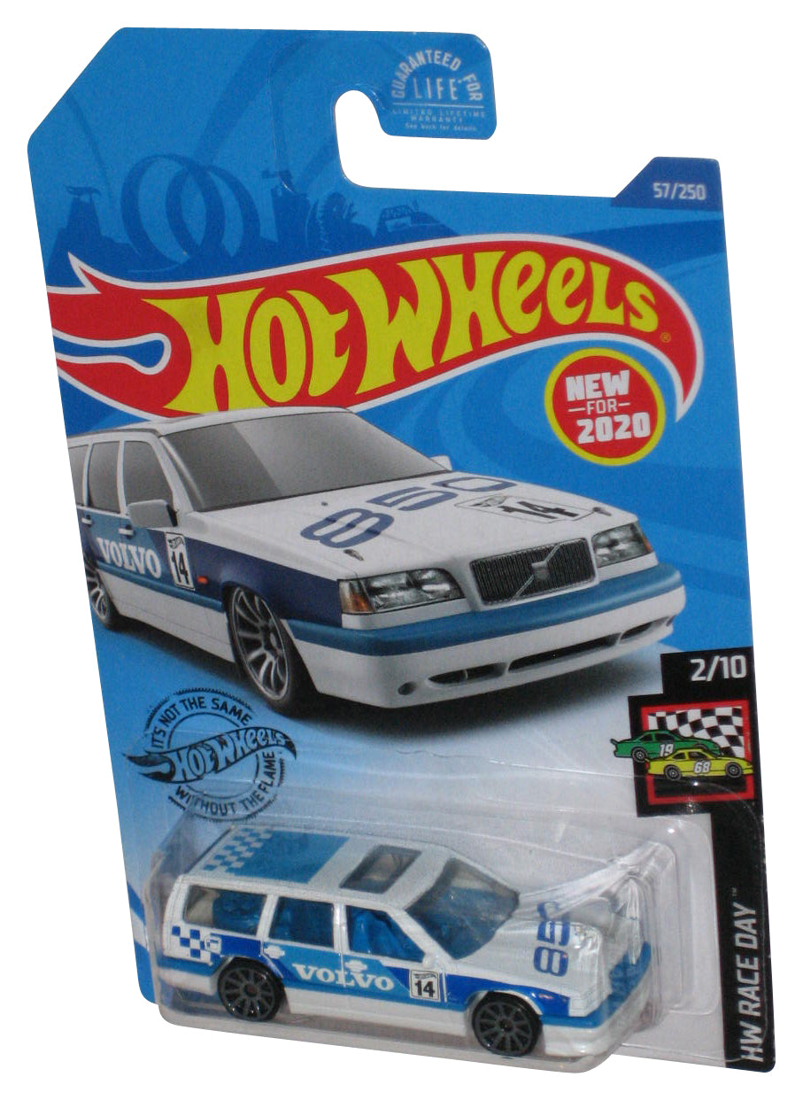Hot Wheels HW Race Day 2/10 (2020) White Volvo 850 Estate Car 57/250