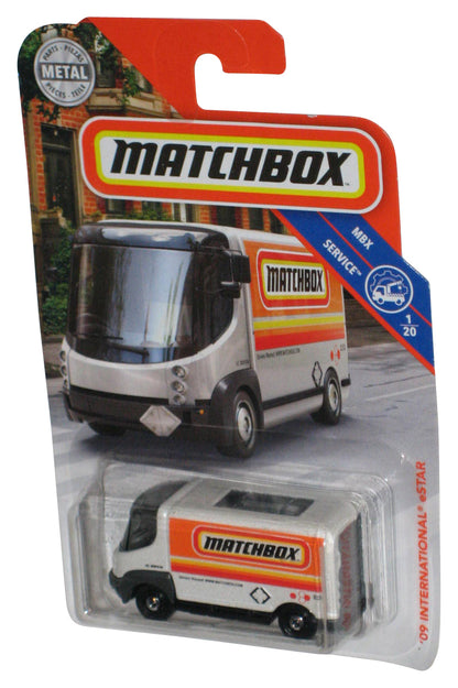 Matchbox MBX Road Service 1/20 (2018) White '09 International eStar Toy Truck 6/125