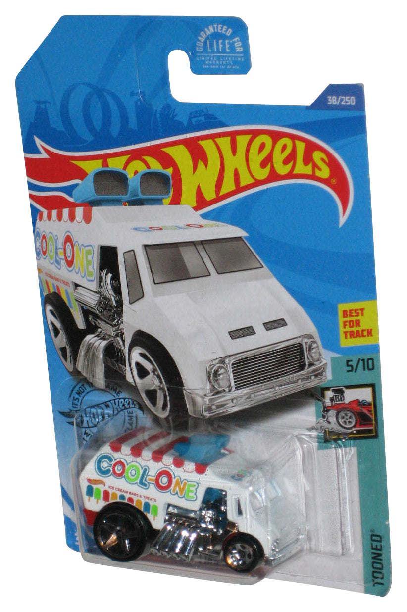 Hot Wheels Tooned 5/10 (2017) White Cool-One Toy Truck 38/250