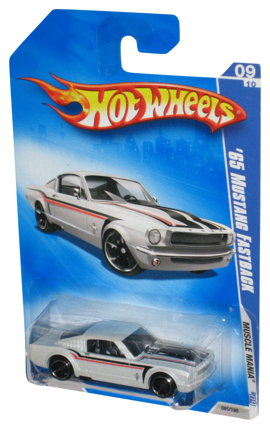 Hot Wheels Muscle Mania '09 White '65 Mustang Fastback Car 085/190