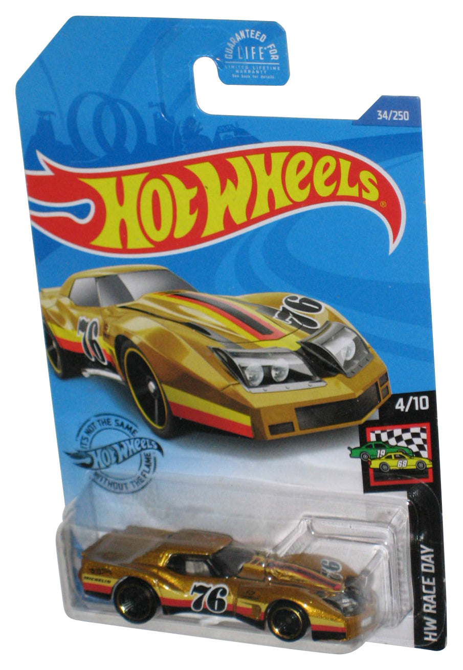 Hot Wheels HW Race Day 4/10 (2017) Gold '76 Greenwood Corvette Toy Car 34/250 - (Cracked Plastic)