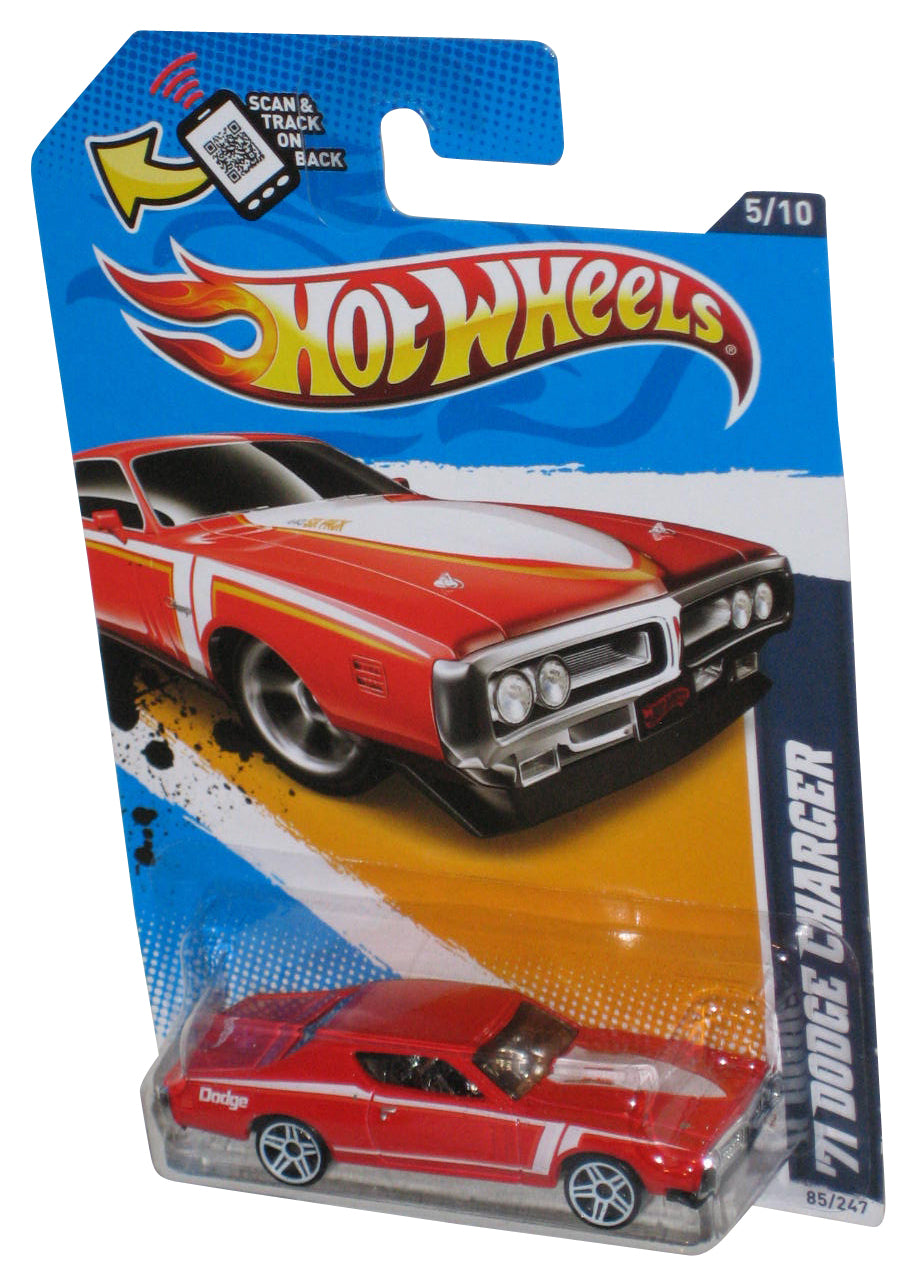 Hot Wheels Muscle Mania Mopar '12 5/10 (2011) Red '71 Dodge Charger Car 85/247