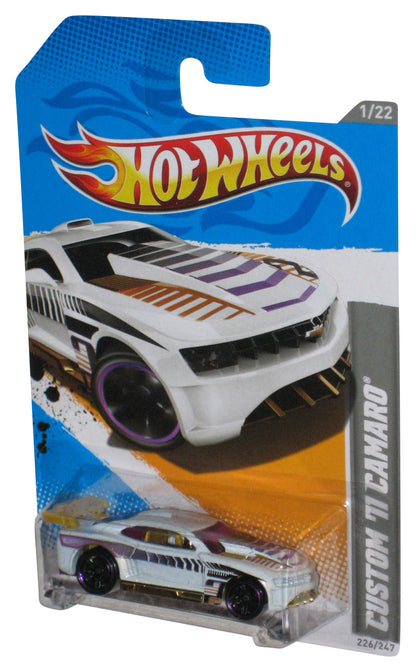 Hot Wheels HW Code Cars '12 1/22 White Custom '11 Camaro Toy Car 226/247