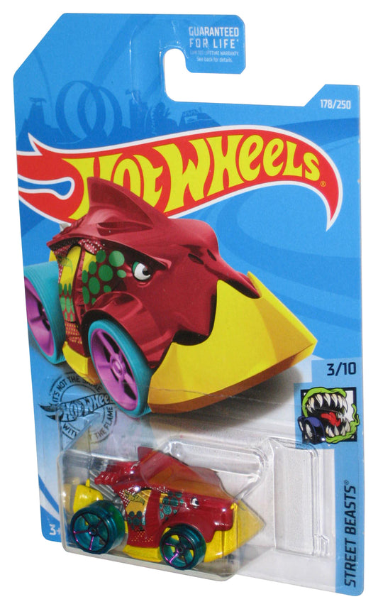 Hot Wheels Street Beasts 3/10 (2017) Piranha Terror Red & Yellow Toy Car 178/250
