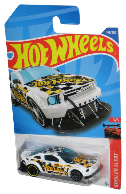 Hot Wheels Spoiler Alert 3/5 (2021) White 2005 Ford Mustang Toy Car 146/250