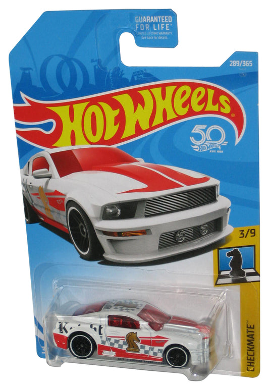 Hot Wheels '07 Ford Mustang (2018) Checkmate 3/9 White Car 289/365