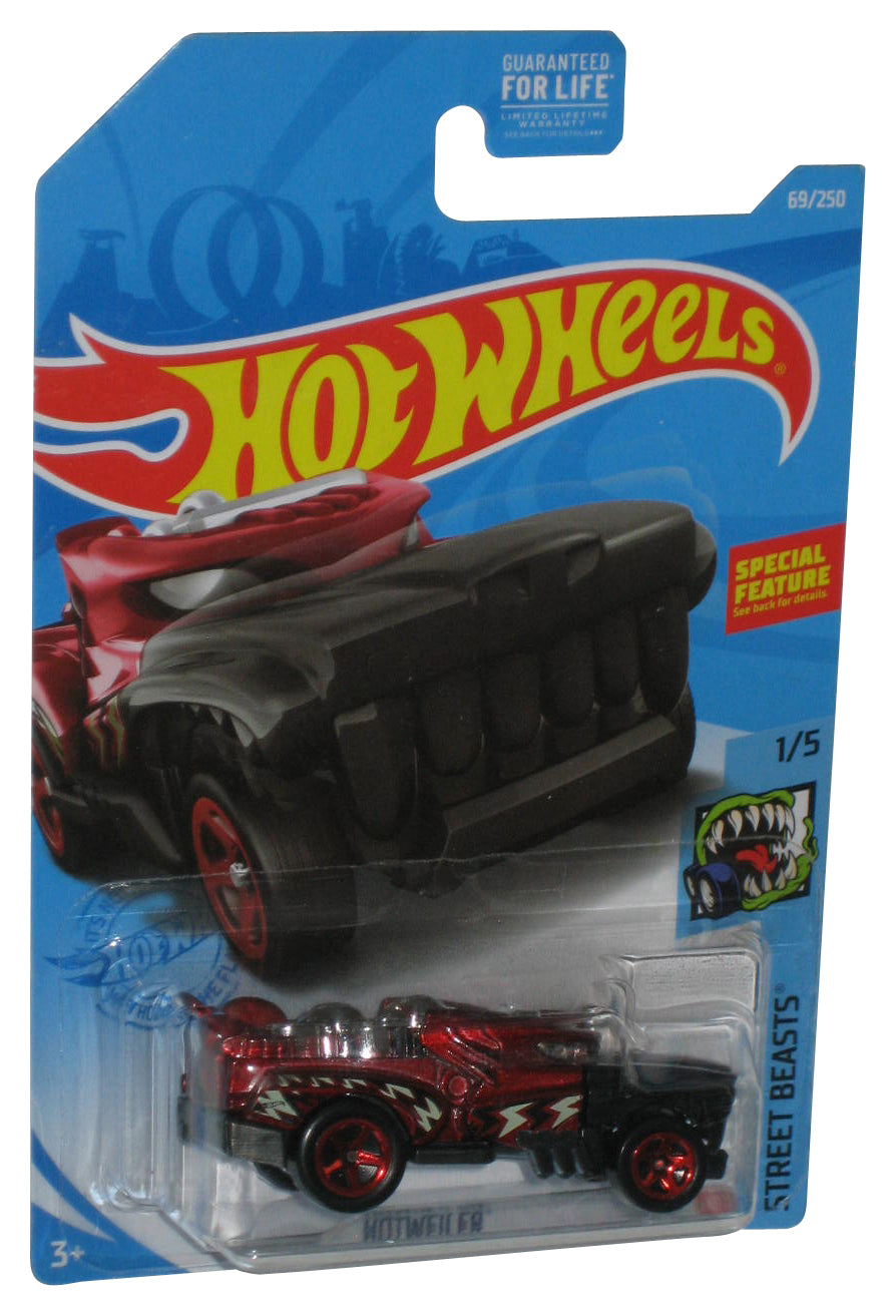 Hot Wheels Street Beasts 1/5 (2020) Red Hotweiler Toy Car 69/250
