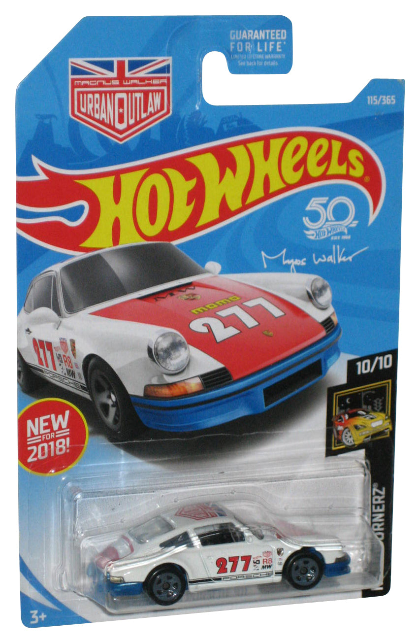 Hot Wheels Nightburnerz 10/10 Magus Walker (2018) White '71 Porsche 911 Car 115/365