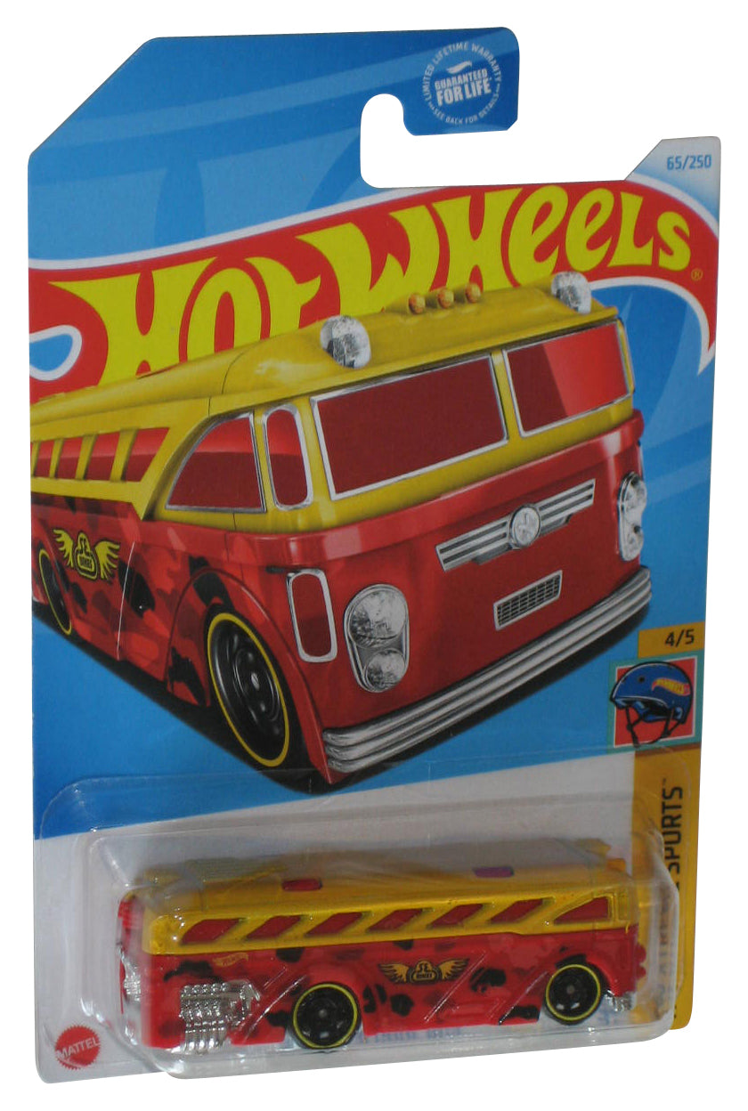 Hot Wheels HW Xtreme Sports 4/5 (2021) Yellow & Red Surfin' School Bus Toy 65/250