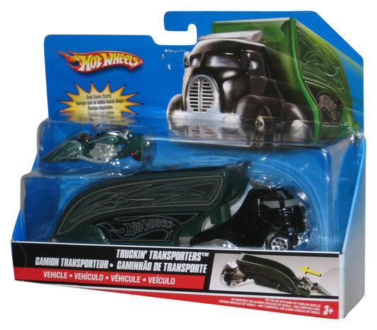 Hot Wheels Truckin' Transporters (2007) Green & Black Truck & Exclusive Motorcycle Bike Toy