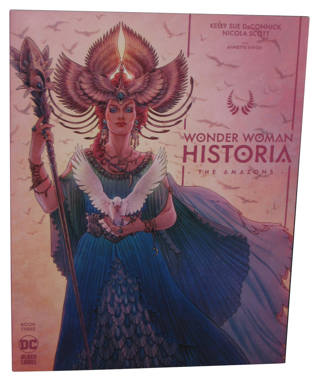 DC Comics Wonder Woman Historia The Amazons Vol. 3 Paperback Book